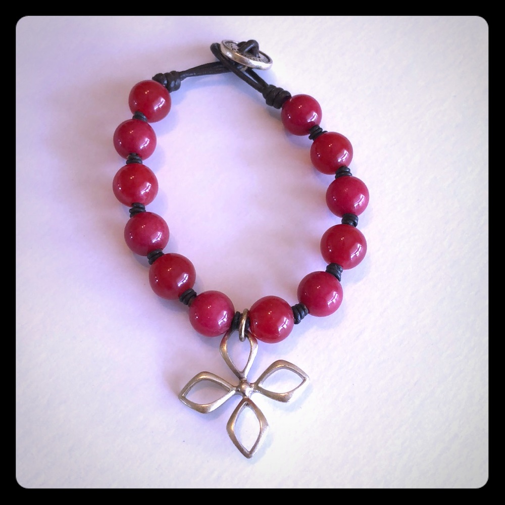 Vintage Fossil Red Beaded Bracelet w/ Flower